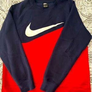 Nike Sportswear Crew in XL